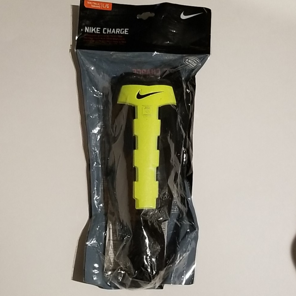 Nike adult unisex shinguard
